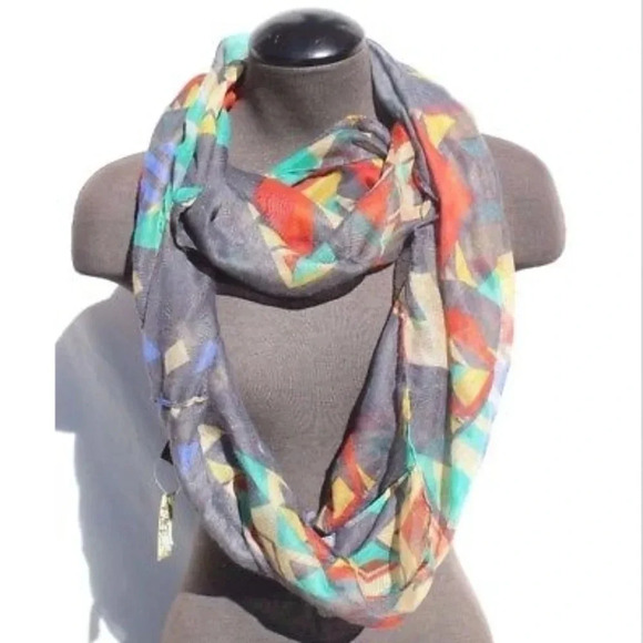 Rikka Retro Shapes Pop Culture Hoop Scarf Wrap - Picture 1 of 2